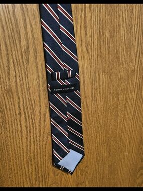 Tommy Hilfiger Men's Navy Striped Silk Tie